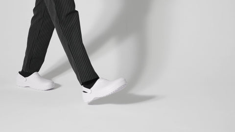 Zueco SHOES FOR CREWS Zinc white